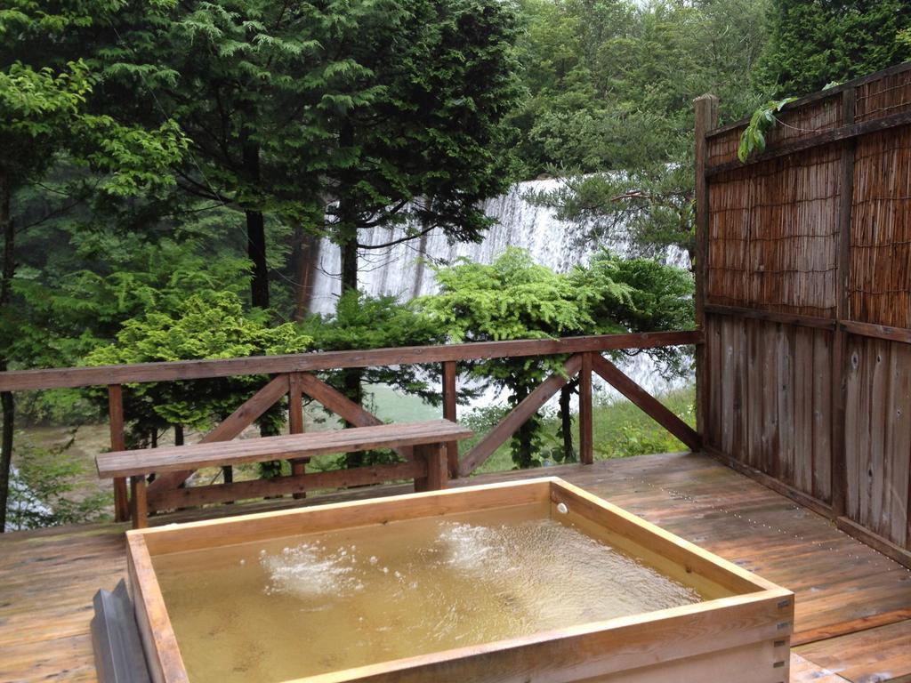 Takimi Onsen Inn That Only Accepts One Group Per Day Nagiszo Kültér fotó